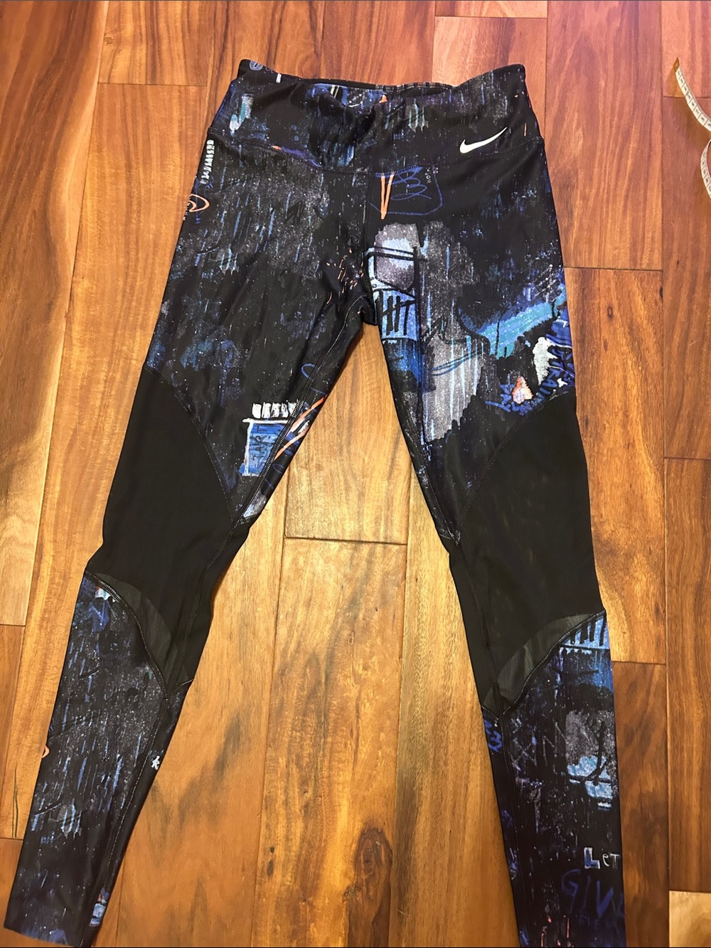 Nike Black & Blue Graphic Training Leggings